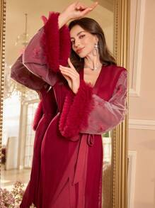 2pcs Floral Lace Trim Butterfly Embroidery Mesh Robe And Solid Color Slim Fit Camisole Nightgown Set - Burgundy - View 6