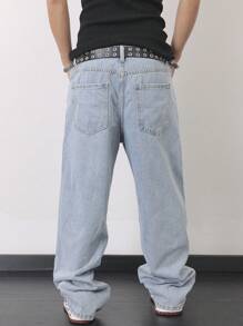 Manfinity EMRG 男士休闲水洗字母印花宽松直筒牛仔裤 - 淺色水洗藍 - 查看 2