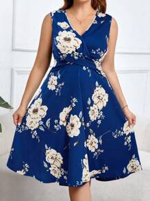 SHEIN Clasi 大码花卉印花百褶连衣裙，蓝色，女士演唱会连衣裙，女士春季连衣裙，女士优雅连衣裙，女士生日连衣裙，浪漫连衣裙，女士节日连衣裙，优雅连衣裙 - 彩色 - 查看 3