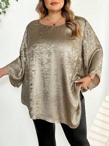 SHEIN CURVE+ Blusa elegante de mujer talla grande con cuello redondo, mangas 3/4, diseño suelto y bajo asimétrico en color metálico sólido, atuendos térmicos de invierno, ropa de mujer para Navidad, vestido de manga larga, vestido de mujer para Navidad, minifalda dorada, falda dorada, vestido de Acción de Gracias, vestido para Nochevieja, ropa de fiesta