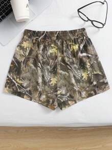 SHEIN Teen Girls Summer Olive Bare Branch Camouflage & Leaf Retro Print Loose Casual Street Sporty Shorts