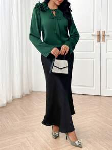 Modelyn 1pc Women's Solid Color Long Sleeve Shirt, Minimalist & Fashionable Casual Everyday Wear - Green - View 3