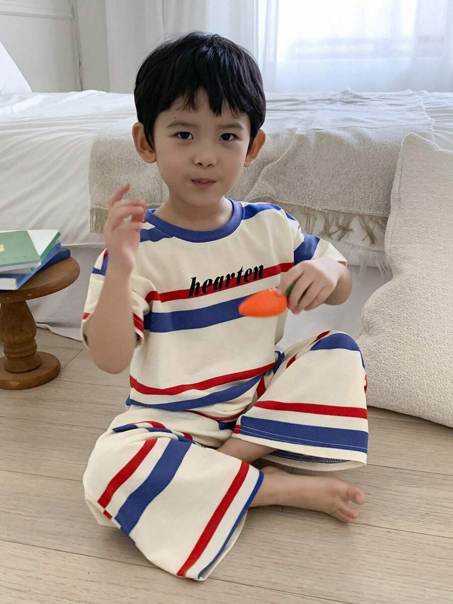 Dazy Kids 2 件套男童条纹圆领短袖上衣和裤子睡衣套装 - 米色 - 查看 1