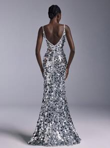 Elitara Elegant And Sexy Women Valentine's Day Silver Large Sequined Spaghetti Strap Backless Heavy Industry Evening Dress Formal Prom Wedding Guest Gown, For Graduation, Dinner Party Dress