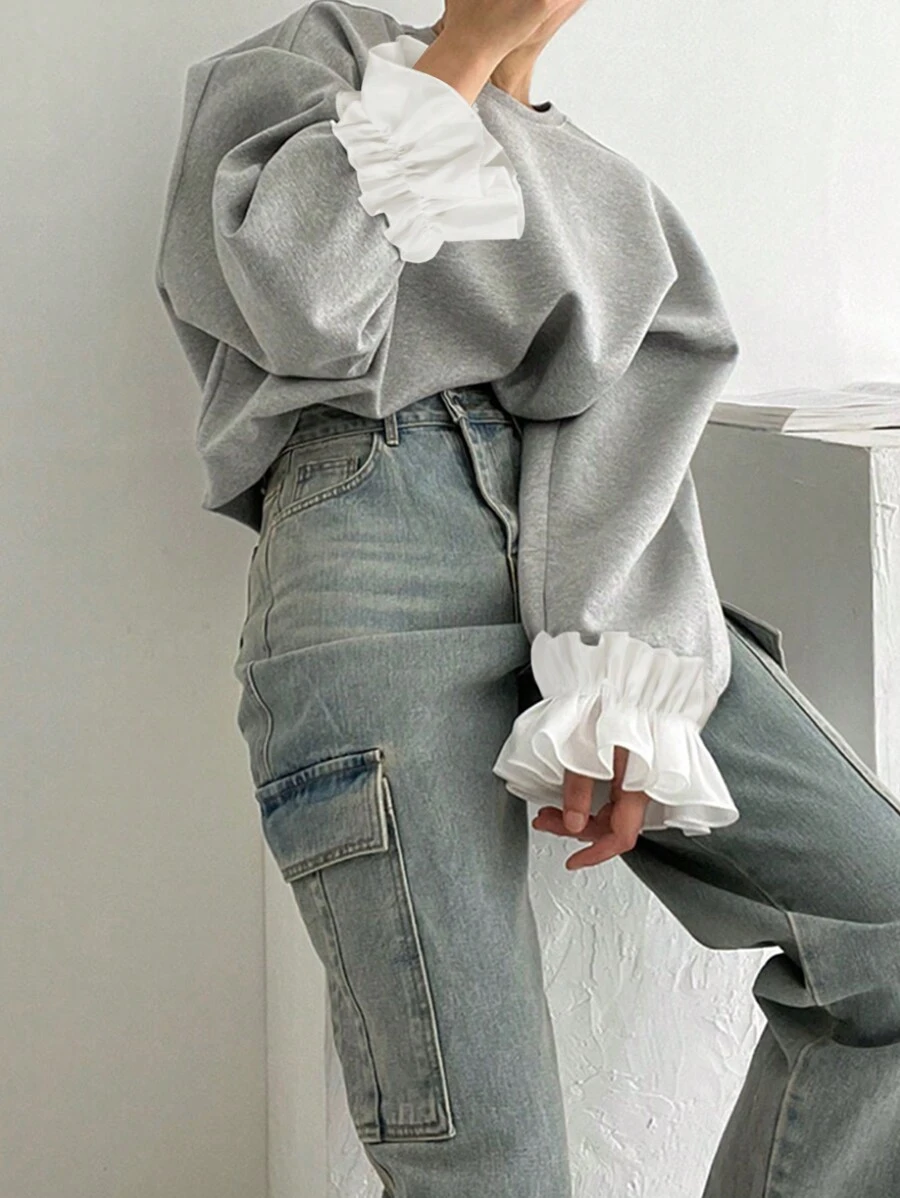 SHEIN EZwear 女士圆领荷叶边袖口休闲宽松卫衣，毕业季、教师节、返校季套头衫 - 灰色 - 查看 1