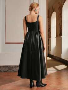 Anewsta Elaire 女士高腰褶皱大码 PU 长款吊带连衣裙 Old Money - 黑色 - 查看 2