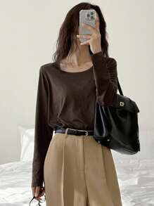 Livesso 女士纯色圆领长袖休闲T恤，秋季服装 - 棕色 - 查看 2