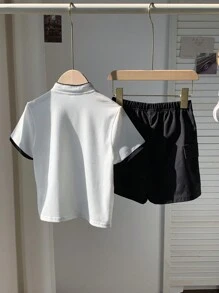 SHEIN 2 件/套年轻男孩 Polo 领撞色拼接休闲时尚日常百搭针织衬衫 T 恤和编织短裤，适合春夏季、日常、运动、郊游、学校、派对、节日、拍照