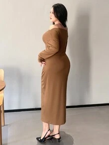 Dazy Petite Plus 大码纯色露肩收腰长款开衩连衣裙，卡其色，春秋季长袖连衣裙/长款连衣裙 - 卡其色 - 查看 2