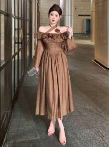 DAZY Fitted Pieced Ruffle Off Shoulder Standout Floral Decor Midi Dress For Women,Fall Dress Long Sleeve Dress