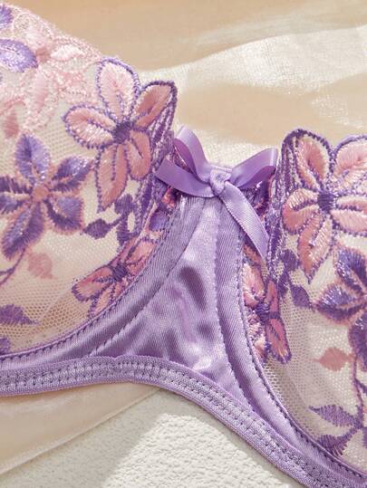 Paars Romantic Bloemen Geborduurde Women Verleidelijke Lingerie Set view 3