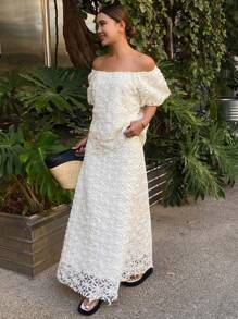 DAZY 女士度假风优雅纯色露肩花卉网眼衬衫和裙子 2 件套夏季套装