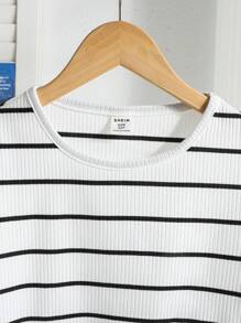 SHEIN Áo thun cổ tròn tay ngắn phối sọc Nova thường ngày cho bé gái tuổi teen - trắng - Xem 5