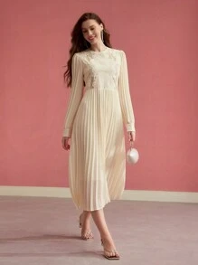 MOTF PREMIUM FLORAL EMBROIDERY PLEATED DRESS