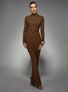 MISSGUIDED Luxury Long Sleeve Bodycon Maxi Dress With High Neck Textured Lace Design Form-Fitting Elegant Evening Gown Perfect For Wedding Guest Prom Red Carpet Events