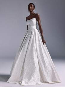 SHEIN Belle 优雅奢华的白色提花缎面紧身舞会礼服，配有超长喇叭裙和后系带设计，适合浪漫婚礼、新娘