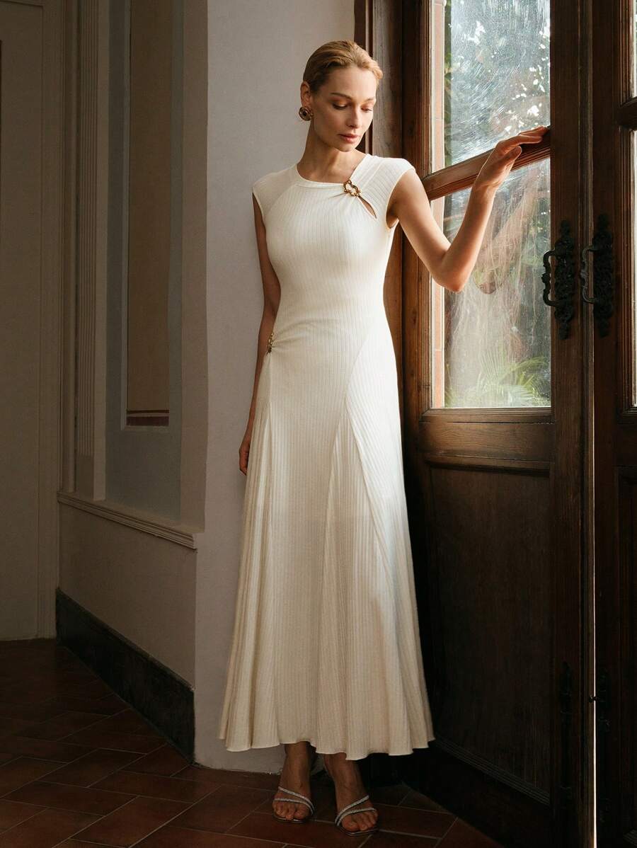 Anewsta Elaire 女士圆领无袖金属纽扣高弹力针织长裙老款 - 杏色 - 查看 1