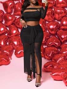 BamGleam Conjunto de blusa con hombros descubiertos y falda, con detalle metalizado de flor, manga corta, efecto arrugado y volante transparente, en color negro para el Día de San Valentín