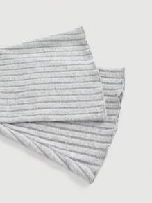 SHEIN MOD 大码露肩灰色和黑色喇叭袖 T 恤，不对称下摆，二合一 T 恤，秋冬女式 T 恤，返校节，商务休闲女式 T 恤，教师，外出服装，办公室服装，返校女式 T 恤，女式工作上衣，修身衬衫，衬衫，说唱歌手衬衫，韩国时尚，文艺复兴博览会，老钱风格，新年，情人节 - 淺灰色 - 查看 3