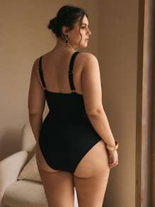 Swim Chiccia 夏季大码连体泳衣，系腰带和可调节肩带，优雅海滩系列