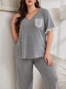 Conjunto de pijama de tallas grandes con mangas cortas y acabado de encaje