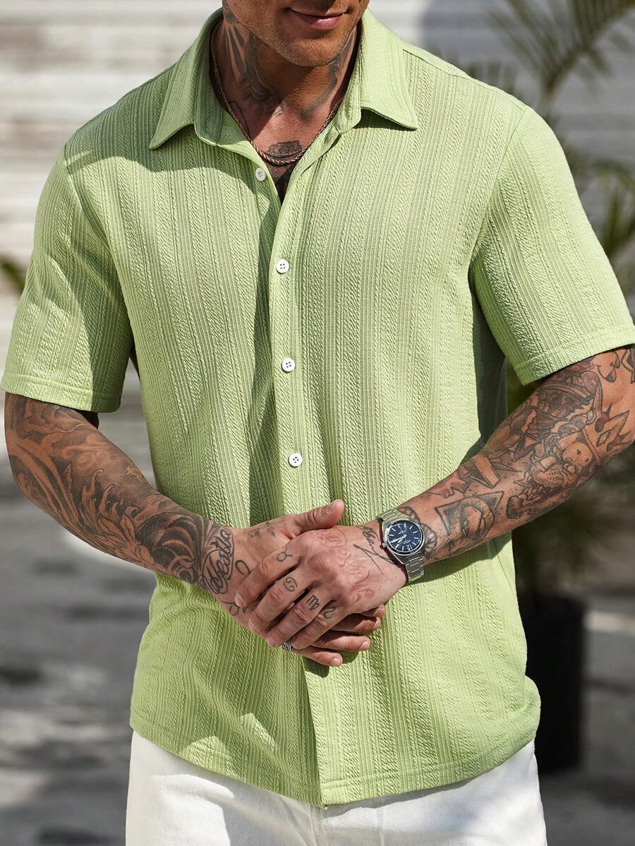 Manfinity CasualCool Men's Solid Button Down Casual Solid Color Short Sleeve Lapel Shirt, Daily Wear, Suitable For Going Out