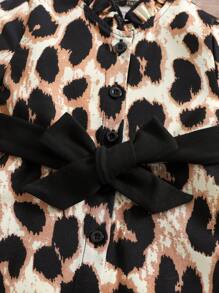 SHEIN Baby Girls Autumn Cute Heart Print Ruffle Trim Belted Long Sleeve Blouse And Solid Color Elastic Waist Long Pants 2 Pieces Set - Multicolor - View 4