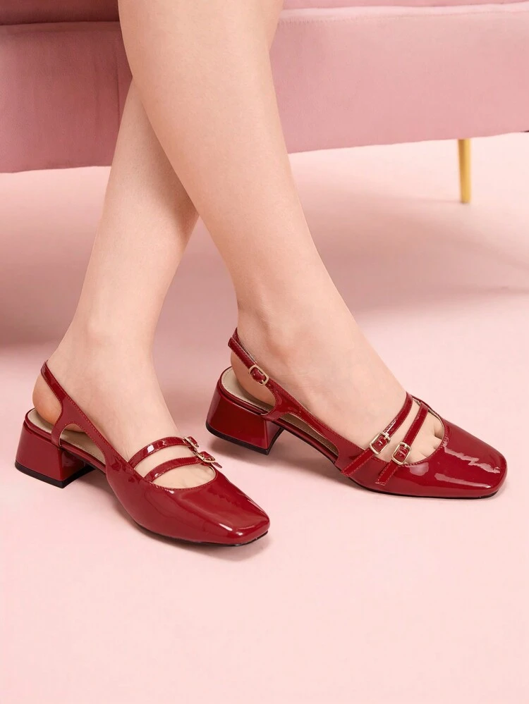 CUCCOO DOLLMOD Zapatos de mujer con doble hebilla, diseño hueco, punta cuadrada, tacones gruesos, tacones medios, tacones bajos, estilo princesa dulce y universitario, romántico, unicolor liso rojo de recubierto sin respaldo con tacones altos, estilo universitario, zapatos de baile, vuelta al colegio, fiesta, estilo japonés lindo para el Día de San Valentín