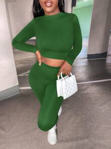 Slaydiva Solid Color Cropped T-Shirt And Leggings Sports Yoga Tight Two-Piece Set - Dark Green - View 5