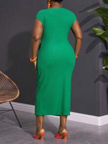 Slaydiva 2025 New Arrivals Plus Size Women Casual Solid Color Short Sleeve Mid-Length Dress