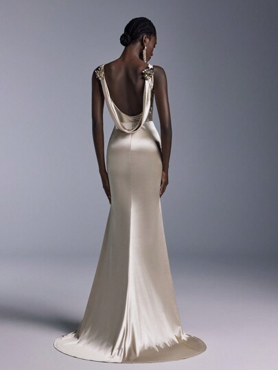 Elitara Elegant And Simple Champagne Color Luxurious Elastic Satin Metal Three-Dimensional Flower Decoration Sailboat Collar Sexy Large Backless Fishtail Dragging The Floor Wedding Guest Dress, Suitable For Dating Single Party Graduation Ceremony Formal Occasion Dinner Dress, Evening Dress,Gown