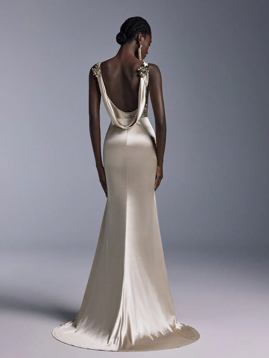 Elitara Elegant And Simple Champagne Color Luxurious Elastic Satin Metal Three-Dimensional Flower Decoration Sailboat Collar Sexy Large Backless Fishtail Dragging The Floor Wedding Guest Dress, Suitable For Dating Single Party Graduation Ceremony Formal Occasion Dinner Dress, Evening Dress,Gown - White - View 1