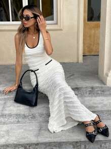 SHEIN Essnce Vestido elegante y delgado de mujer con contraste de color, cuello en V sin mangas, volantes y textura, espalda descubierta y unicolor