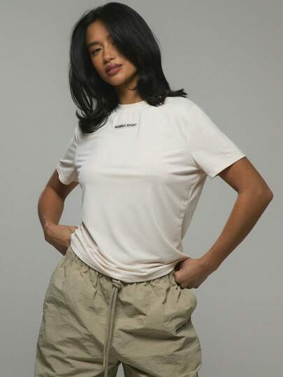 Musera Sport Camiseta de manga corta de jersey con logo de tacto suave, para pádel, tenis, pickleball, gimnasio y fitness