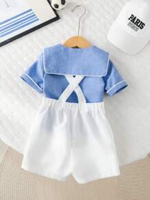 SHEIN Leap Crew Bộ 2 món/Bộ áo sơ mi tay ngắn cổ thủy thủ phối màu cho bé trai và quần short yếm - Xanh và trắng - Xem 2