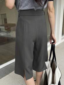 DAZY Women's Solid Color Pleated Loose Bermuda Shorts - Dark Grey - View 7