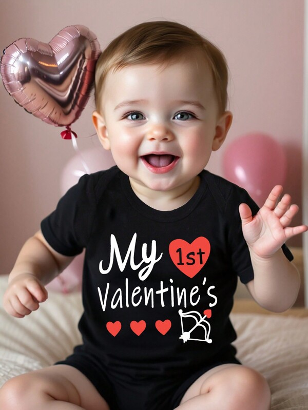 SHEIN Baby Boy "My First Valentine's Day" Letter & Heart Print Short Sleeve Romper, Minimalist Style Outfit, Suitable For Spring/Summer Valentine's Day