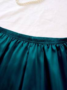 Bộ đồ ngủ 3 món cho bé gái tuổi teen - Quần short vải gân màu hồng nhạt, quần dài và áo sơ mi tay ngắn - Màu xanh lá cây đậm - Xem 7