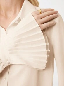 BizChic Top con mangas largas y abullonadas, cuello beige y abertura frontal, nuevo para verano 2025. Elegante camisa con detalles fruncidos apta para uso en el trabajo, casual, diario, playa, boda, concierto de verano, brunch y aeropuerto