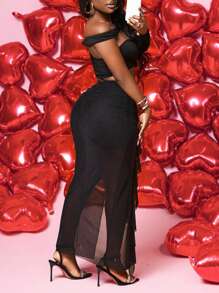 BamGleam Conjunto de blusa con hombros descubiertos y falda, con detalle metalizado de flor, manga corta, efecto arrugado y volante transparente, en color negro para el Día de San Valentín