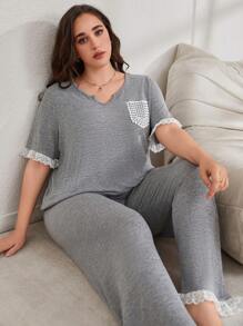 Conjunto de pijama de tallas grandes con mangas cortas y acabado de encaje