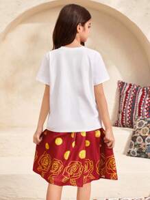 SHEIN 青少年女孩休闲卡通女孩印花修身宽松圆领短袖套装 T 恤和波尔卡圆点玫瑰印花中裙套装 - 彩色 - 查看 4
