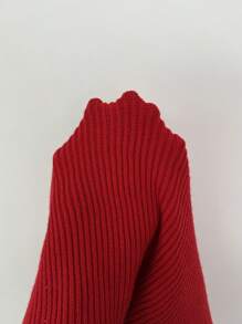 Selianne Parte superior de punto hecha a mano con cuello asimétrico y flores 3D, silueta ajustada, rojo, elegante suéter para mujeres a principios de primavera, suéter de punto de Día de San Valentín para otoño e invierno - Rojo - Ver 5