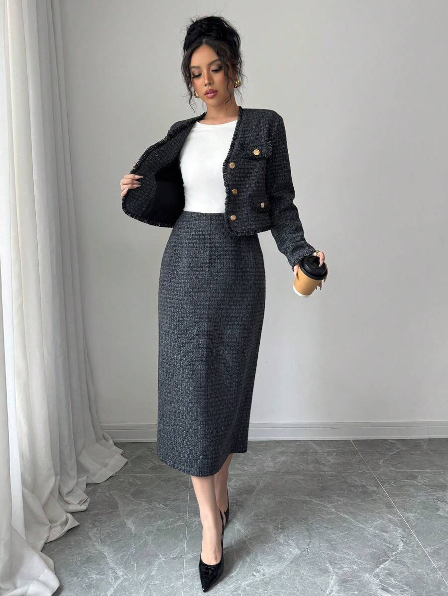 Chiquease 2 pièces/set Veste à simple boutonnage avec franges et patchwork, et jupe pour femmes. Tenue pour l'automne/hiver - Noir - Voir 1