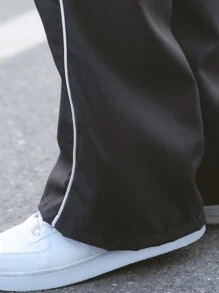 SHEIN Teen Boys Stylish Drawstring Waist Loose Fit Black Straight Leg Cargo Pants, Youth Streetwear, Summer - Black - View 5