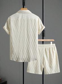 Manfinity Homme Men's Knitted Jacquard Short Sleeve Shirt And Shorts Set - Beige - View 2
