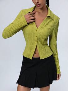 GENKIRA Blusa ajustada con cuello en V, diseño de abertura, textura de burbuja en verde amarillento, corte 2025 - Verde - Ver 3