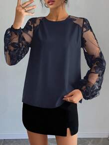 Chiquease See-Through Back Lace-Up Floral Print Blouse - Navy Blue - View 3