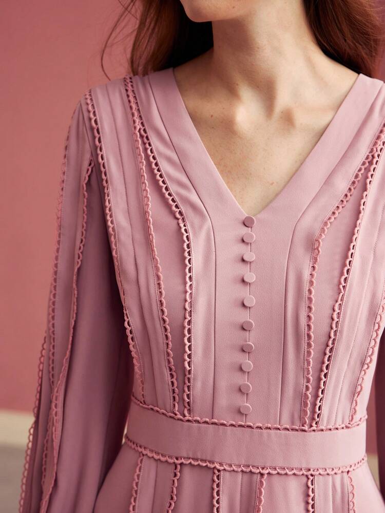 CONTRAST LACE FITTED WAIST DRESS,VALENTINE'S DAY OUTFIT,SPRING/SUMMER