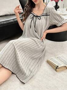 女士方领拼色蝴蝶结前部休闲连衣裙家居服